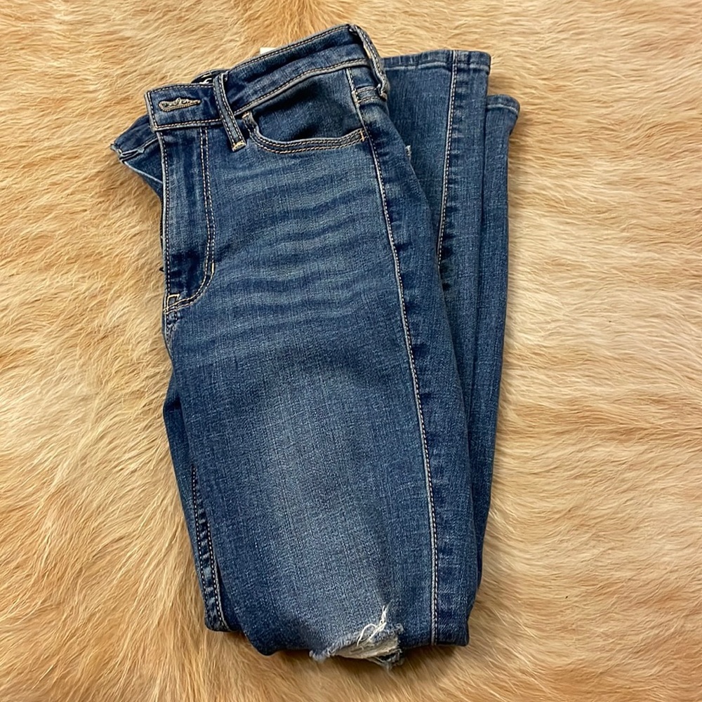 Hollister skinny jeans